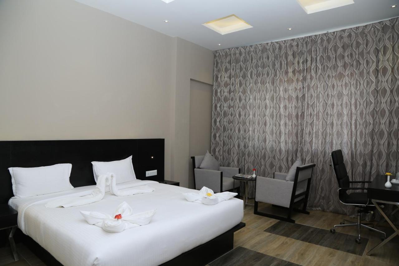 Hotel Queens Inn Velankanni Eksteriør billede