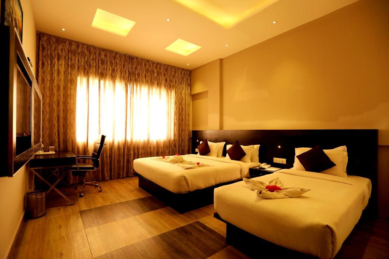 Hotel Queens Inn Velankanni Eksteriør billede