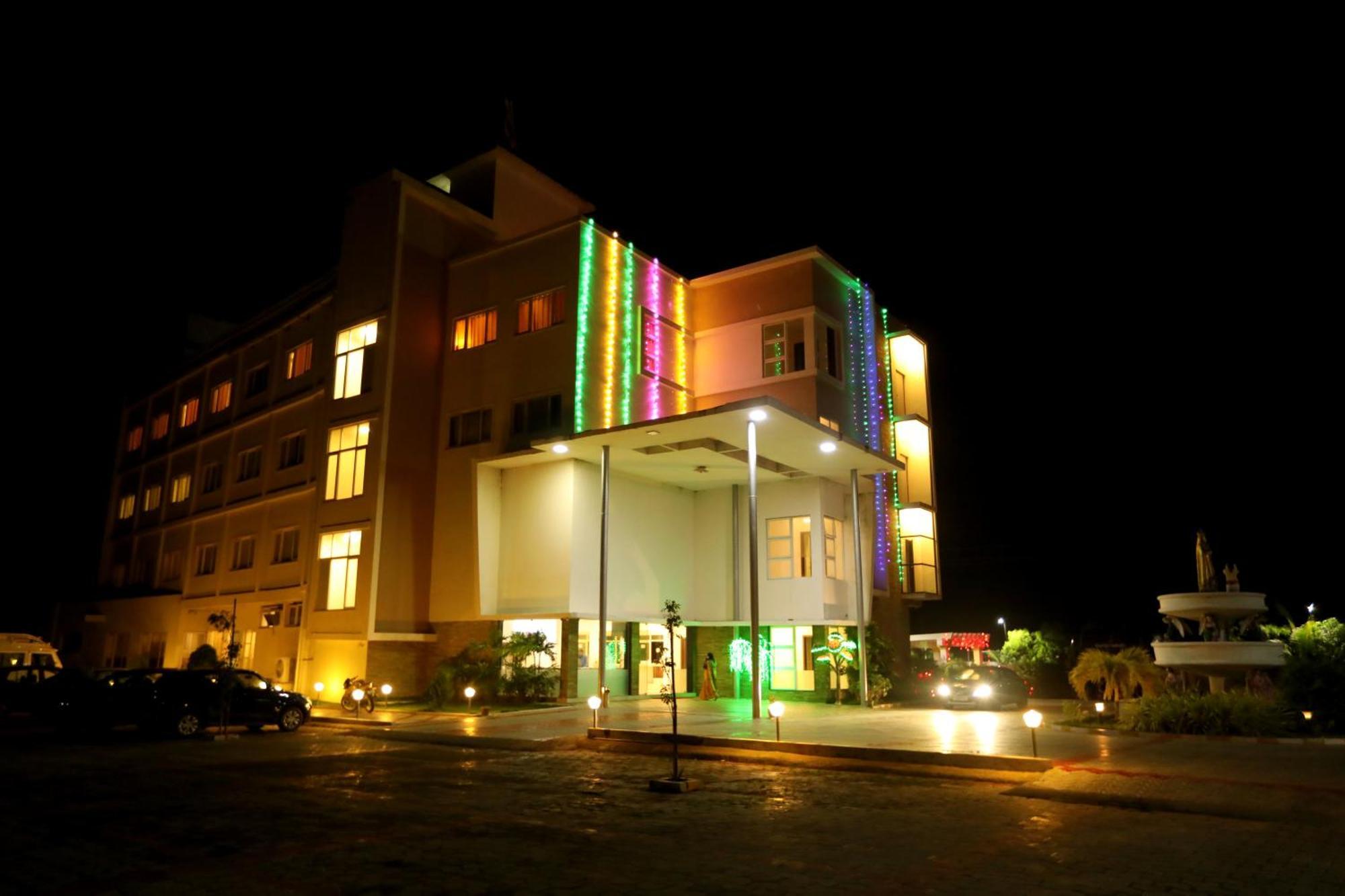 Hotel Queens Inn Velankanni Eksteriør billede