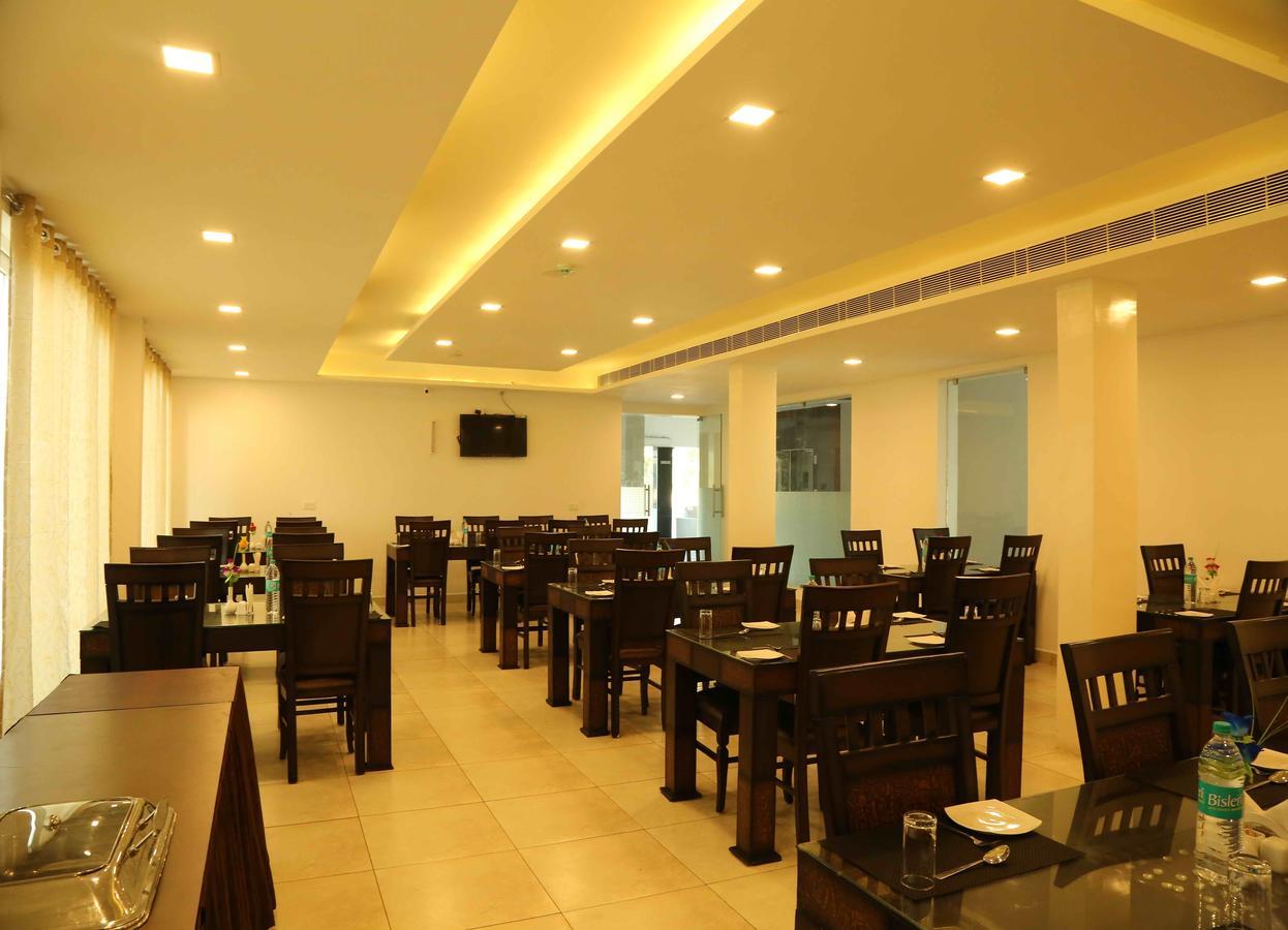Hotel Queens Inn Velankanni Eksteriør billede