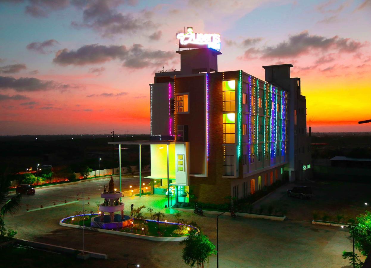 Hotel Queens Inn Velankanni Eksteriør billede