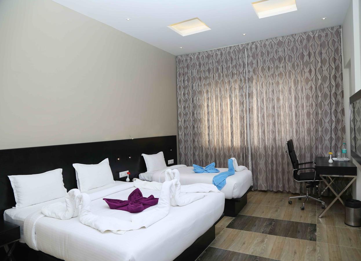Hotel Queens Inn Velankanni Eksteriør billede