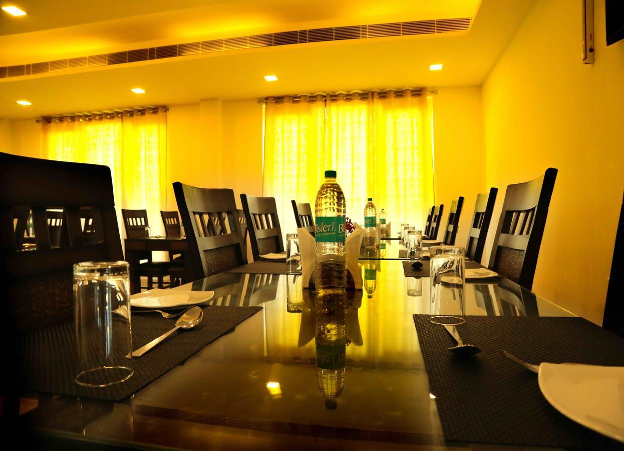 Hotel Queens Inn Velankanni Eksteriør billede