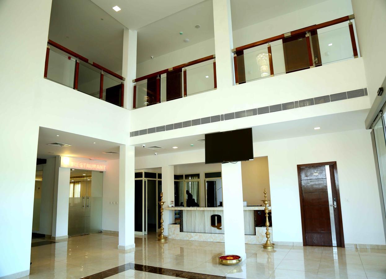 Hotel Queens Inn Velankanni Eksteriør billede