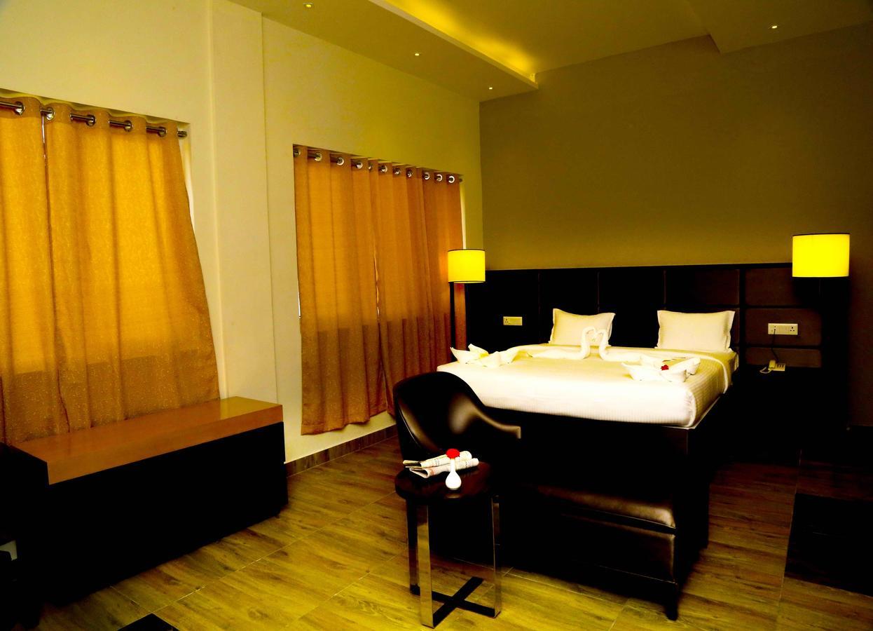 Hotel Queens Inn Velankanni Eksteriør billede